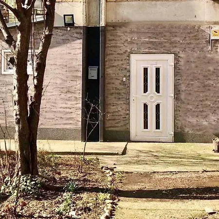 Apartment On A River Avenue