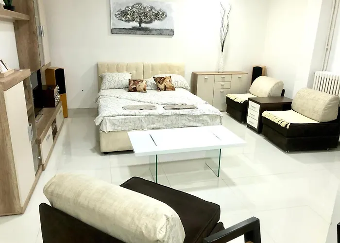 Appartement On A River Avenue *